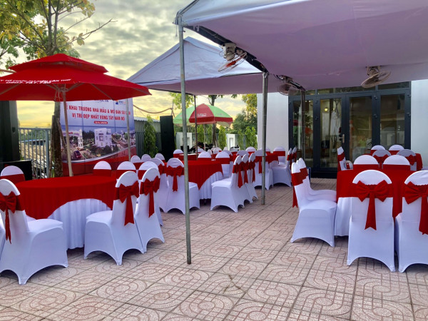 Bàn, Ghế VIP